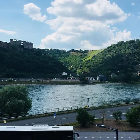 Deutsches Haus - An Der Loreley Δωμάτια σε οικογενειακή κατοικία